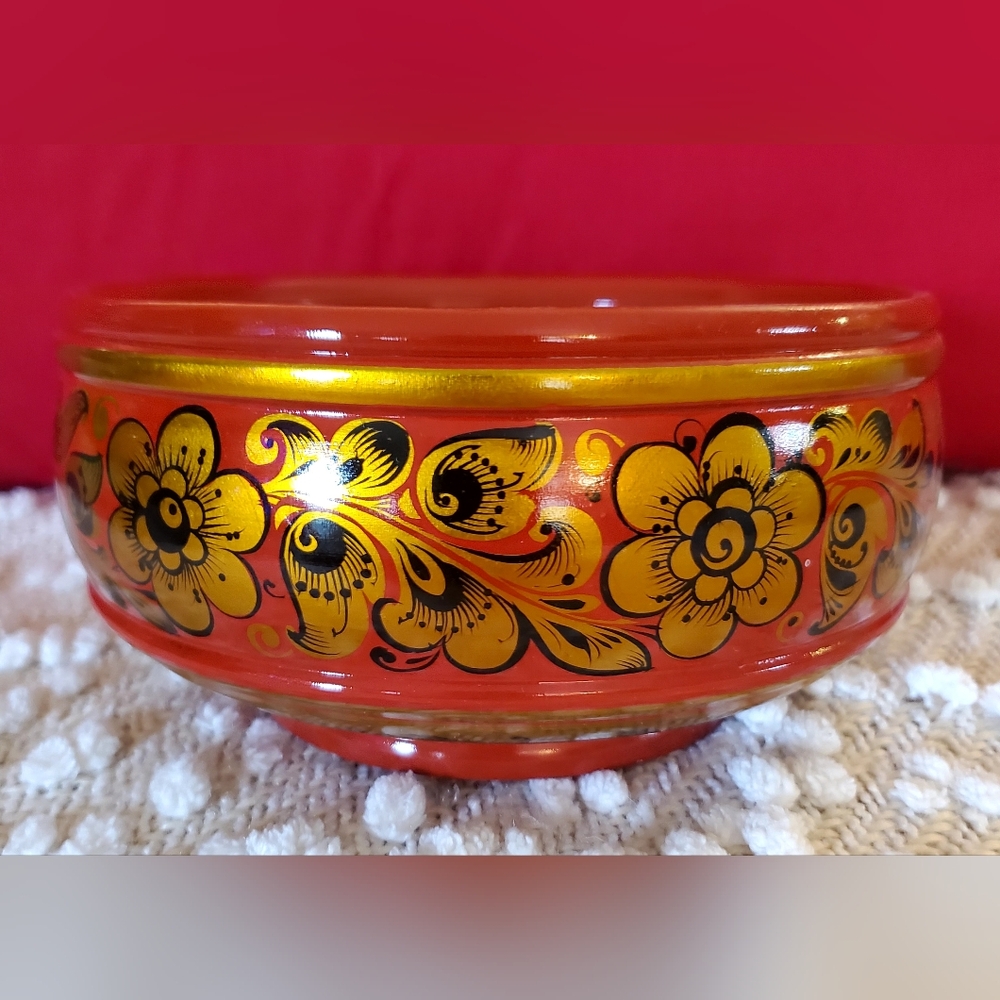 Vntg Russian "Khokhloma" Wooden, Red, Gold and Black, Signed, Hand Painted Bowl